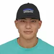 Patagonia P-6 Logo LoPro Trucker Black -lippis - Truckerit - 192964417823 - 3