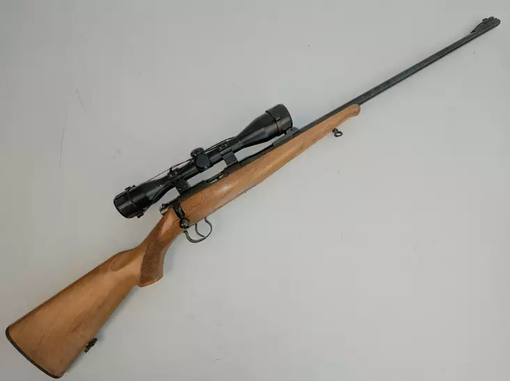 BRNO ZKM 452 .22lr - Käytetyt pistoolit ja revolverit - K02037 - 1
