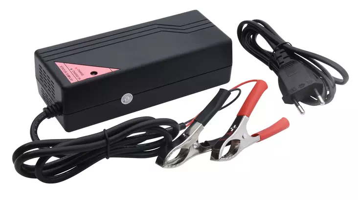 Ultramax 12V 5A Charger - Akkulaturit - 5036446801517 - 1