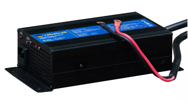 Rebelcell Charger 12,6V/35A - Akkulaturit - 7106623690789 - 1